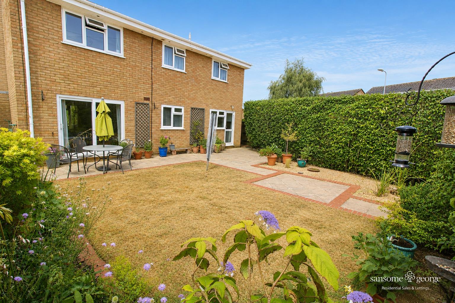 Cowslip Close, Tilehurst, Reading
